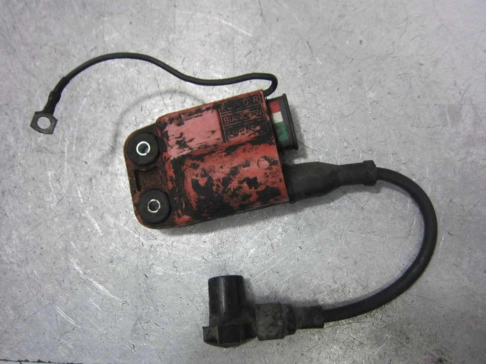 Foto de BOBINA ENCENDIDO PIAGGIO (VESPA) ZIP referencia 32391011
