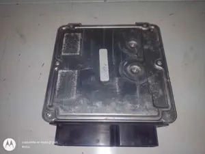 Foto de CENTRALITA MOTOR UCE SEAT ALTEA (5P1) 1.9 TDI (105 CV / 77 KW) referencia 03G906016DH foto 2