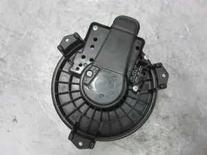 Foto de MOTOR CALEFACCION TOYOTA YARIS (XP13) Híbrido 74 kW (1.5 Ltr. - 55 kW 16V) (101 CV / 74 KW)