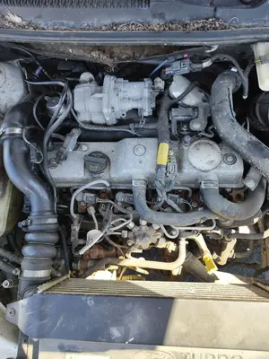 Foto de MOTOR COMPLETO FORD TRANSIT CONNECT (TC7) 1.8 TDCi CAT (90 CV / 66 KW) referencia R3PA foto 2