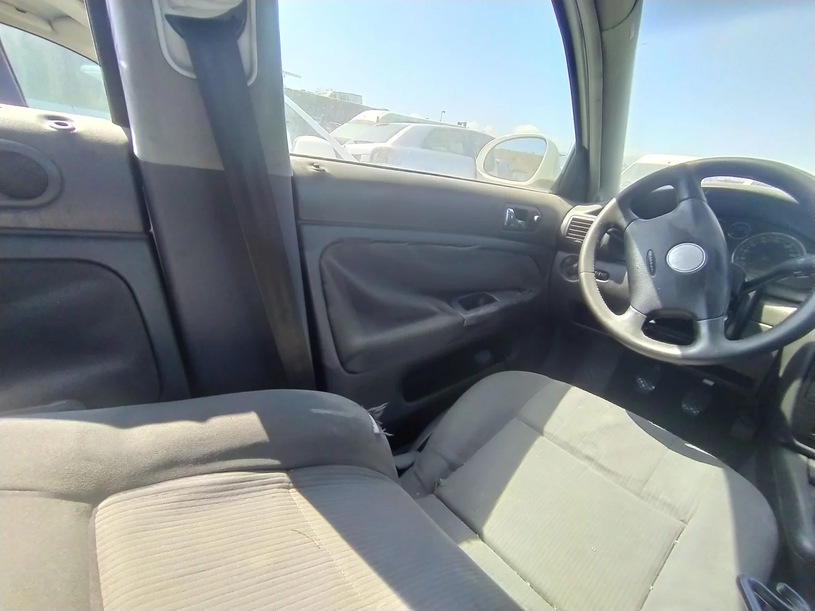 Foto de MANETA INTERIOR DELANTERA IZQUIERDA VOLKSWAGEN PASSAT BERLINA (3B3) 1.9 TDI (131 CV / 96 KW) referencia 3B1837113L FKZ