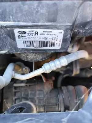 Foto de FARO DERECHO FORD C-MAX (CB7) 1.6 TDCi CAT (116 CV / 85 KW) foto 2