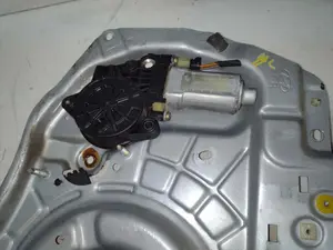 Foto de ELEVALUNAS DELANTERO DERECHO HYUNDAI ELANTRA (XD) 2.0 CRDi CAT (112 CV / 82 KW) referencia 824802D062 foto 2