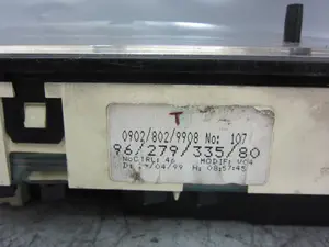 Foto de CUADRO INSTRUMENTOS CITROEN SAXO 1.5 Diesel (57 CV / 42 KW) referencia 9627933580 foto 5
