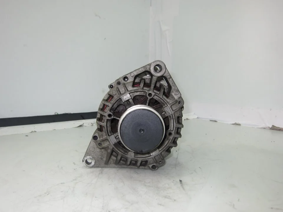 Foto de ALTERNADOR RENAULT SCENIC RX4 (JA0) referencia 8200054588