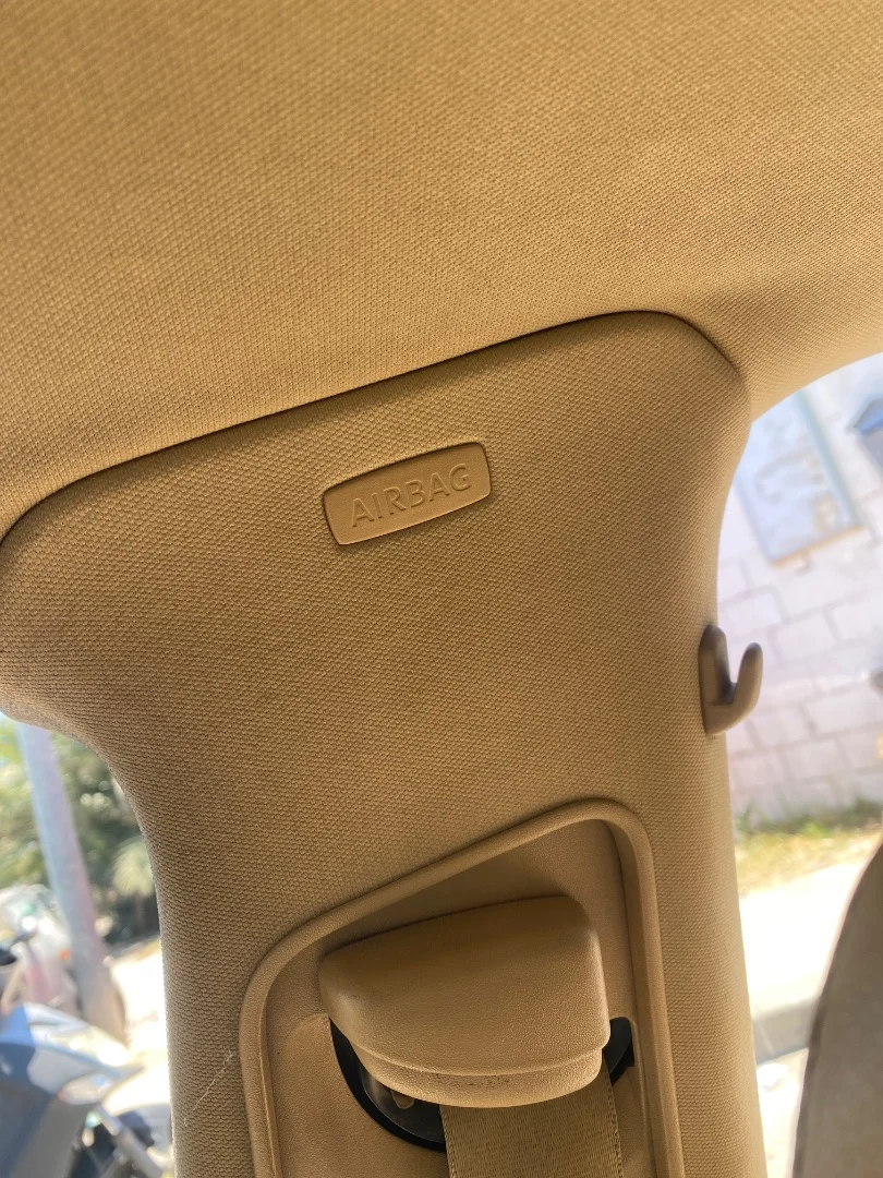 Foto de AIRBAG LATERAL DERECHO VOLKSWAGEN PASSAT BERLINA (3C2) 2.0 TDI (140 CV / 103 KW) referencia 3C0880242C