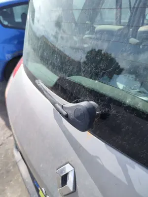 Foto de BRAZO LIMPIA TRASERO RENAULT SCENIC II (JM) 1.5 dCi Diesel (106 CV / 78 KW) referencia 7701056802 foto 5