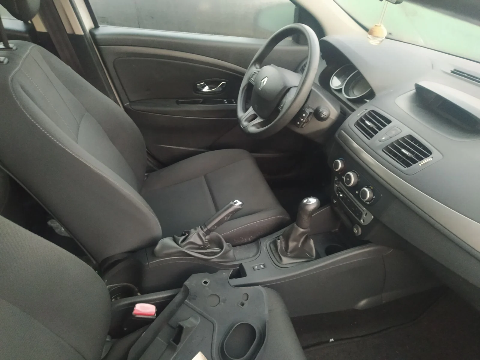 Foto de CENTRALITA AIRBAG RENAULT MEGANE III BERLINA 5P 1.6 16V CAT (101 CV / 74 KW) referencia 985105478R