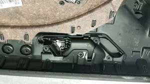 Foto de MANETA INTERIOR TRASERA IZQUIERDA VOLKSWAGEN GOLF VI (5K1)(10.2008) 2.0 TDI DPF (170 CV / 125 KW) referencia 1K5837113 foto 2
