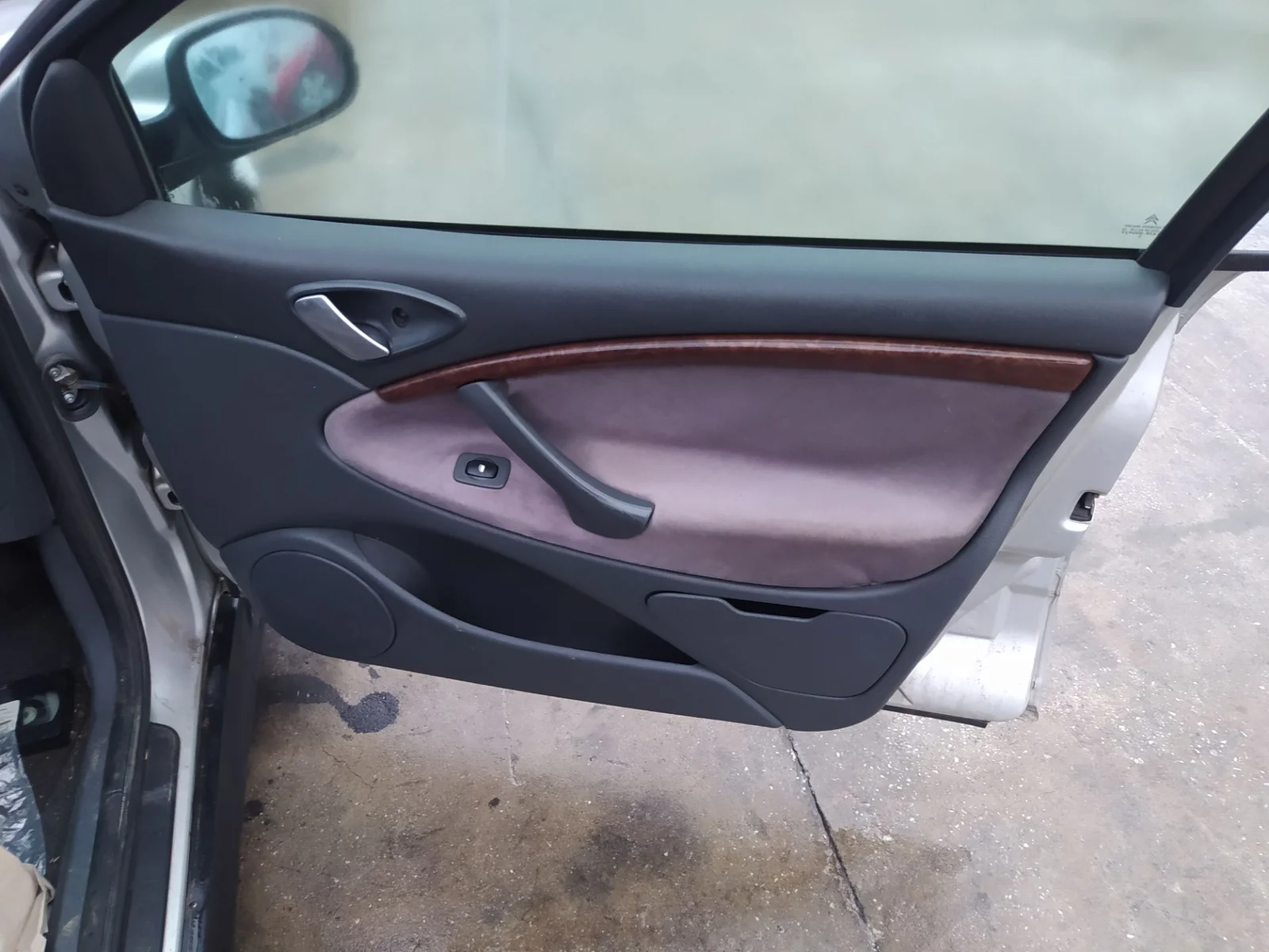 Foto de MANETA INTERIOR DELANTERA DERECHA CITROEN C5 BERLINA 2.0 HDi (109 CV / 80 KW) referencia 9143H8