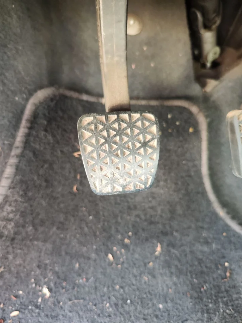Foto de PEDAL EMBRAGUE OPEL CORSA C 1.2 16V CAT (Z 12 XE / LW4) (75 CV / 55 KW)