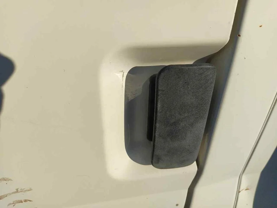 Foto de MANETA EXTERIOR DELANTERA IZQUIERDA FORD TRANSIT COMBI (TT9) 2.4 TDCi CAT (116 CV / 85 KW) referencia 1493202