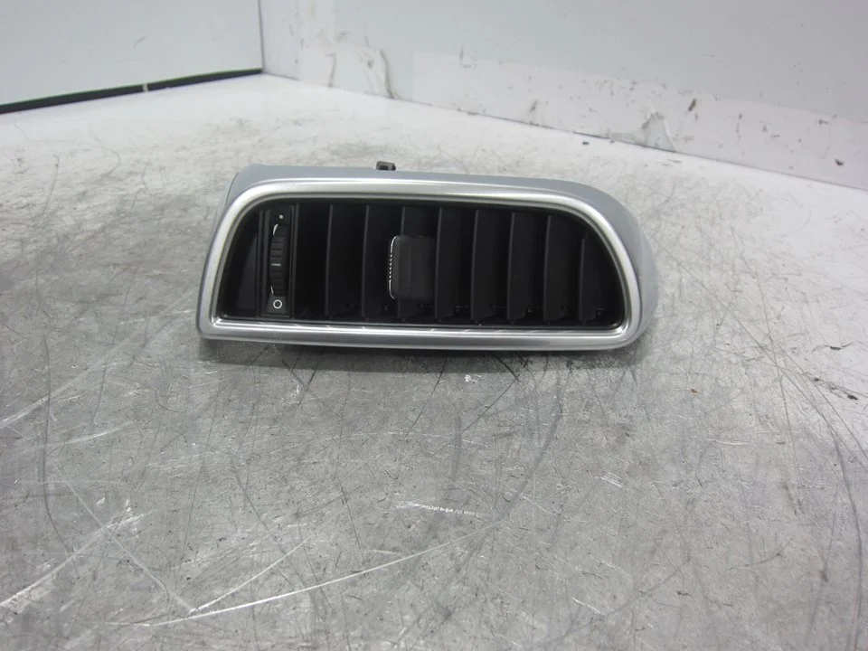 Foto de REJILLA AIREADORA PORSCHE CAYENNE (TIPO 92A)