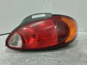 Foto de PILOTO TRASERO DERECHO HYUNDAI LANTRA BERLINA (RD) referencia 92402295