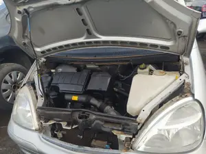 Foto de PANEL FRONTAL MERCEDES-BENZ CLASE A (BM 168) 1.6 CAT (102 CV / 75 KW)