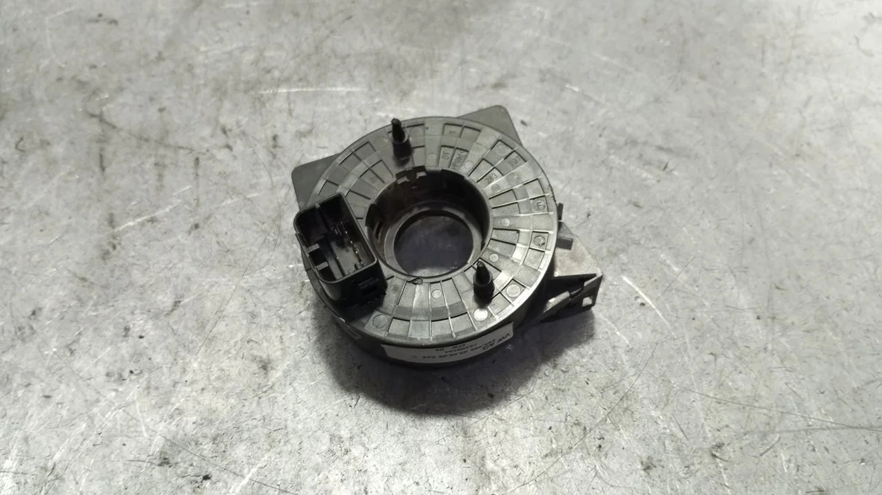Foto de ANILLO AIRBAG SEAT IBIZA (6L1) 1.9 TDI (101 CV / 74 KW) referencia 2837221