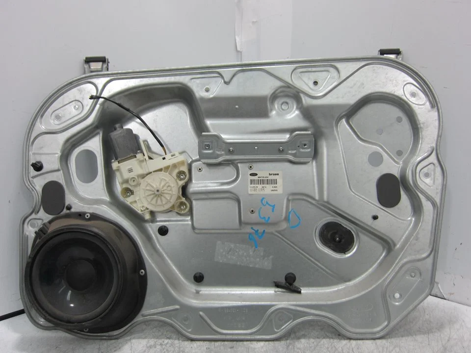 Foto de ELEVALUNAS DELANTERO DERECHO FORD FOCUS BERLINA (CB4) 1.6 16V CAT (101 CV / 74 KW) referencia 984705204