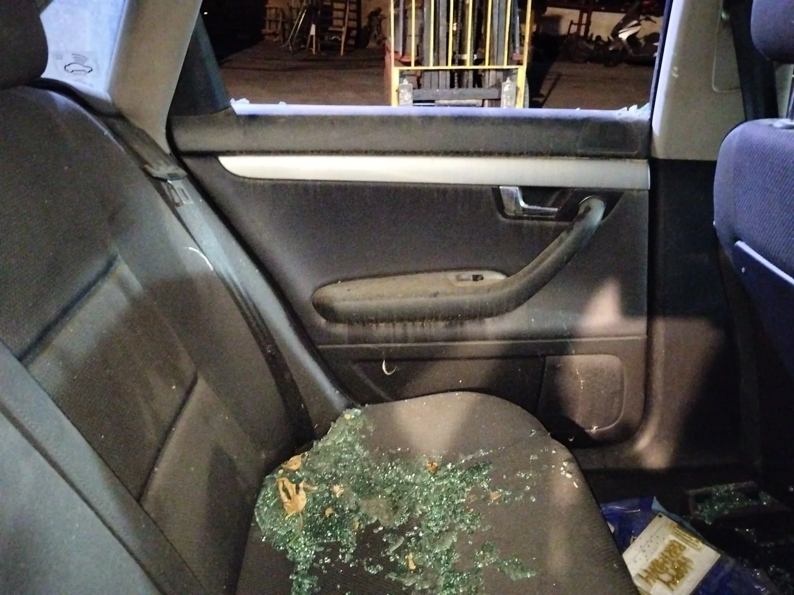 Foto de ELEVALUNAS TRASERO IZQUIERDO AUDI A4 BERLINA (8E)