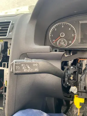Foto de MANDO MULTIFUNCION VOLKSWAGEN TOURAN (1T3) 1.6 TDI DPF (105 CV / 77 KW) referencia 5K0953507BC