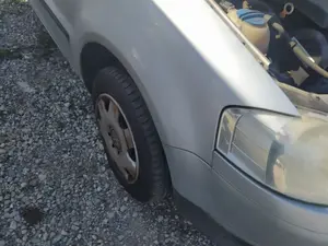 Foto de MANGUETA DELANTERA DERECHA AUDI A2 (8Z) 1.4 TDI (75 CV / 55 KW) referencia 6Q0407255AC foto 1