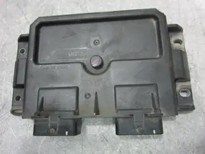 Foto de CENTRALITA MOTOR UCE PEUGEOT PARTNER (S2) 1.9 Diesel (69 CV / 51 KW) referencia 80964C