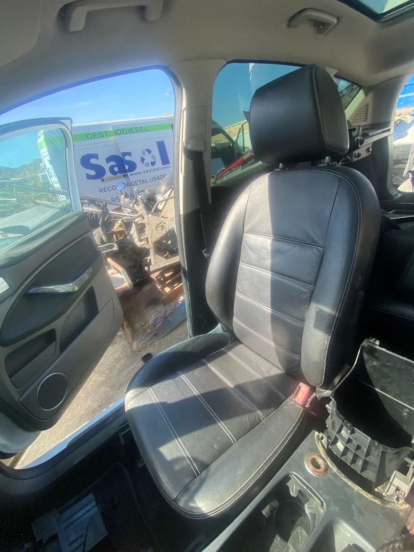 Foto de ASIENTO DELANTERO DERECHO FORD KUGA (CBV) 2.0 TDCi CAT (136 CV / 100 KW)