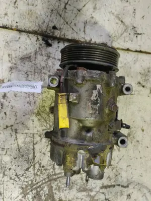 Foto de COMPRESOR AIRE ACONDICIONADO JEEP CHEROKEE (J) referencia SD7VFGS01 foto 4
