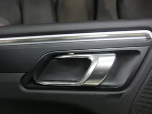 Foto de MANETA INTERIOR TRASERA IZQUIERDA PORSCHE MACAN (95BA) referencia 95B837019 foto 1