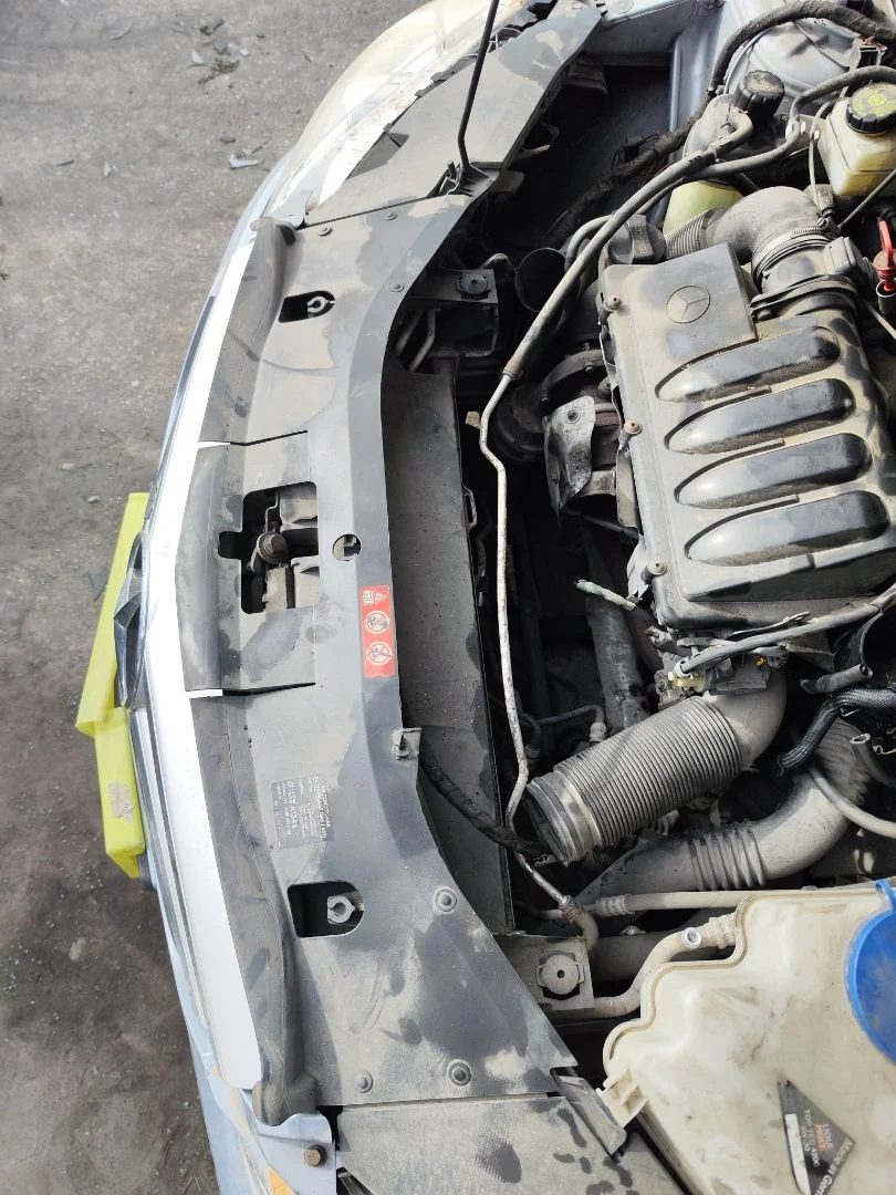Foto de PANEL FRONTAL MERCEDES-BENZ CLASE B (BM 245) 2.0 CDI CAT (109 CV / 80 KW)