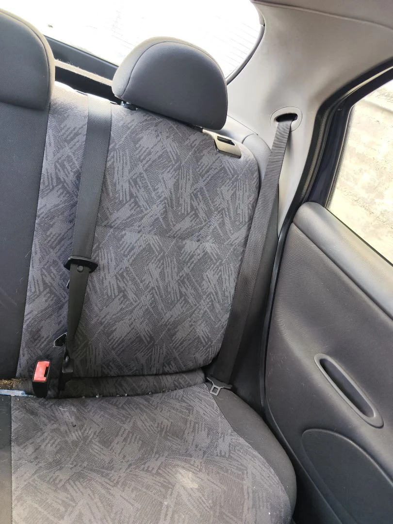 Foto de ASIENTOS TRASERO IZQUIERDO FORD MONDEO BERLINA (GD) 1.8 Turbodiesel CAT (90 CV / 66 KW)