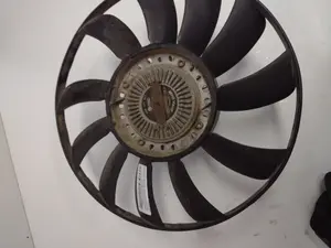 Foto de VENTILADOR VISCOSO MOTOR VOLKSWAGEN PASSAT BERLINA (3B3) 1.9 TDI (131 CV / 96 KW) referencia 06B121347