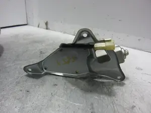 Foto de MOTOR LIMPIA TRASERO SUZUKI IGNIS RM (MH) 1.3 DDiS Diesel CAT (69 CV / 51 KW) referencia 34355581 foto 3