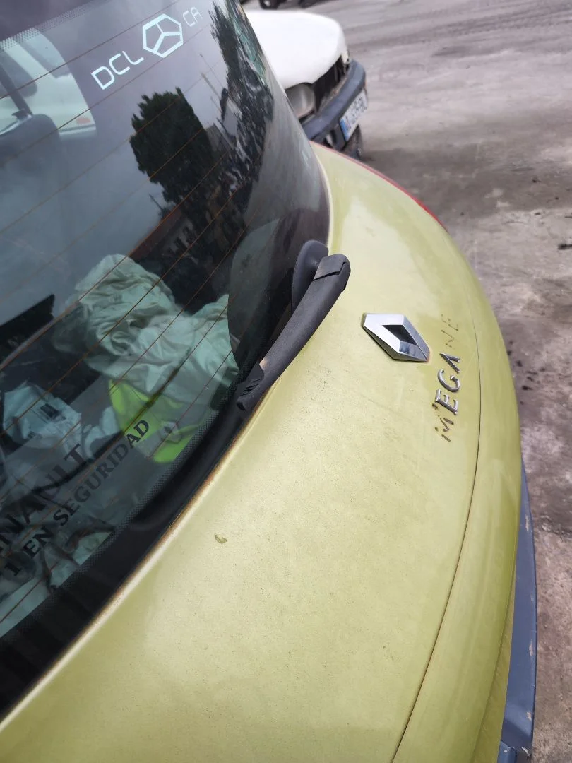 Foto de BRAZO LIMPIA TRASERO RENAULT MEGANE II BERLINA 5P 1.6 CAT (113 CV / 83 KW) referencia 7701054823