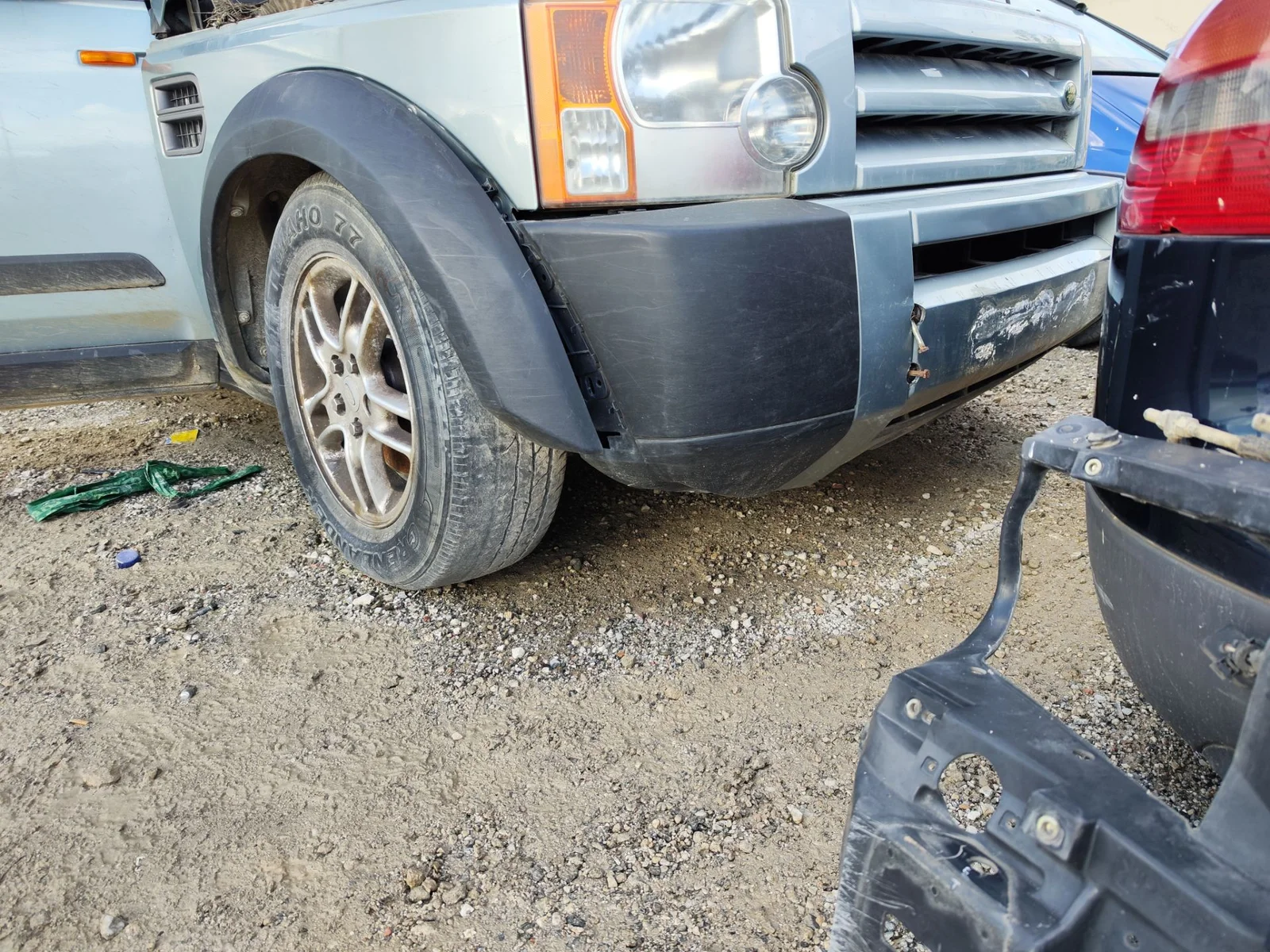 Foto de PARAGOLPES DELANTERO LAND ROVER DISCOVERY 2.7 Td V6 CAT (190 CV / 140 KW)