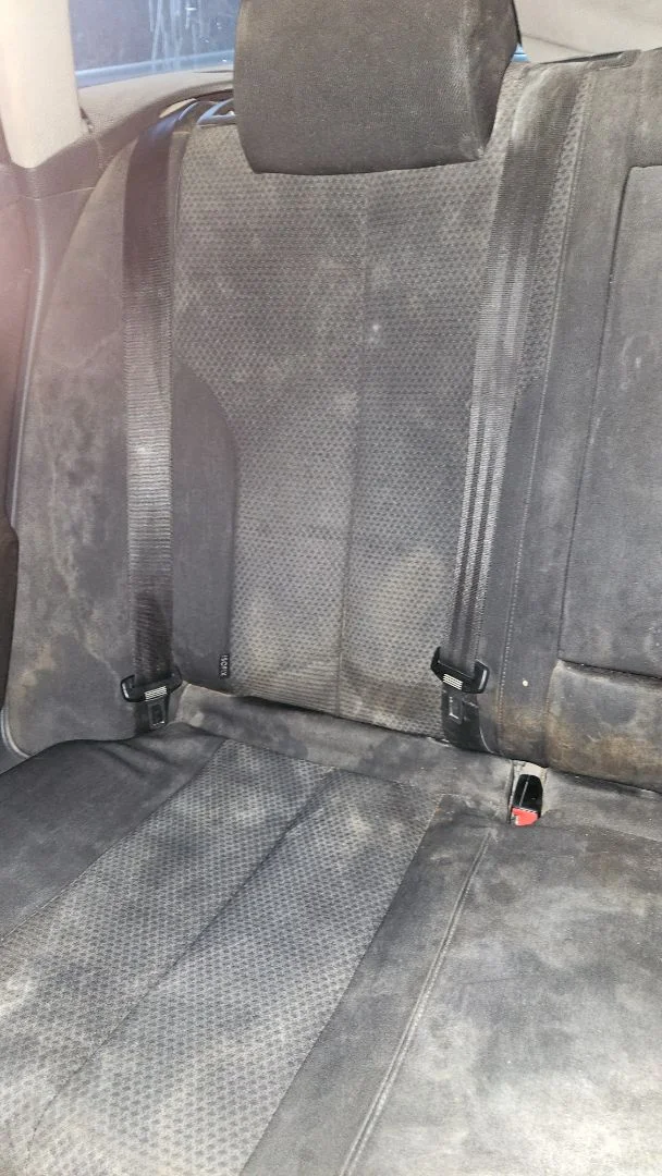 Foto de ASIENTOS TRASERO DERECHO VOLKSWAGEN PASSAT VARIANT (3C5) 2.0 TDI (140 CV / 103 KW) referencia 3C9885806BHFKZ