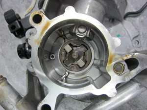 Foto de DEPRESOR FRENO / BOMBA VACIO AUDI A4 BERLINA (8K2) referencia 06K145100 foto 7