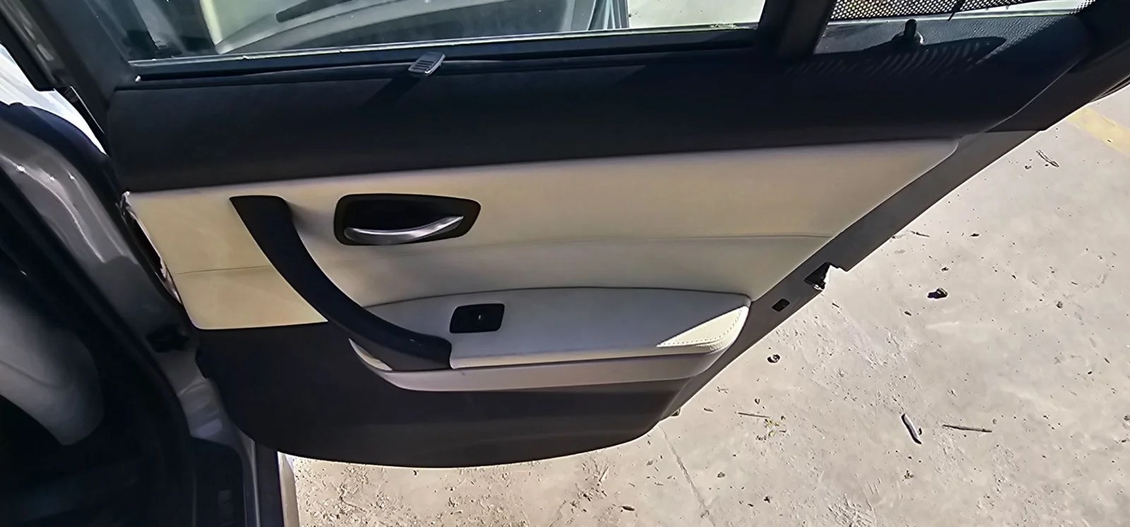 Foto de ELEVALUNAS TRASERO DERECHO BMW SERIE 3 BERLINA (E90) 2.0 CAT (129 CV / 95 KW)