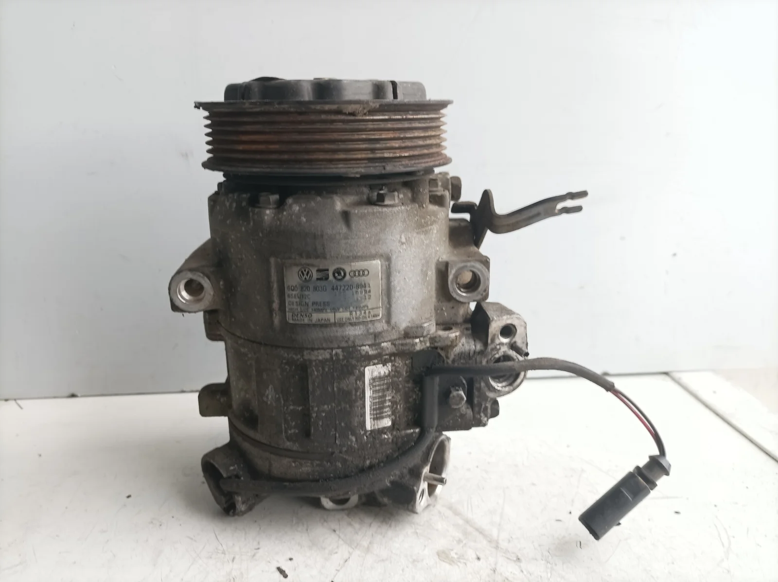 Foto de COMPRESOR AIRE ACONDICIONADO SEAT IBIZA ST (6J8) referencia 6Q0820803G