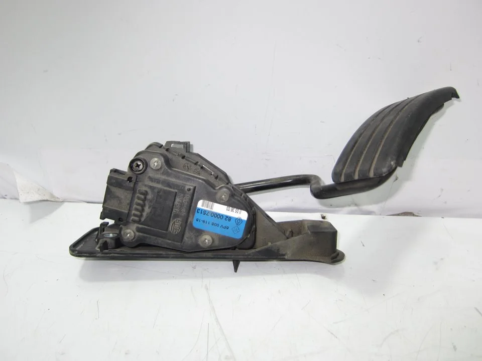 Foto de POTENCIOMETRO PEDAL RENAULT ESPACE IV (JK0) 2.2 dCi Turbodiesel (150 CV / 110 KW) referencia 8200007513