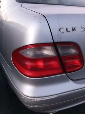 Foto de PILOTO TRASERO IZQUIERDO MERCEDES-BENZ CLK (BM 208) COUPE 3.2 V6 18V CAT (218 CV / 160 KW) referencia A2088200164 foto 3
