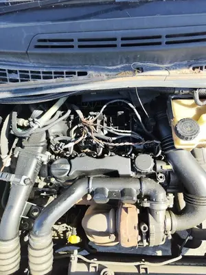 Foto de MOTOR COMPLETO PEUGEOT 307 (S1)(04.2001) 1.6 HDi (109 CV / 80 KW) referencia 9HY