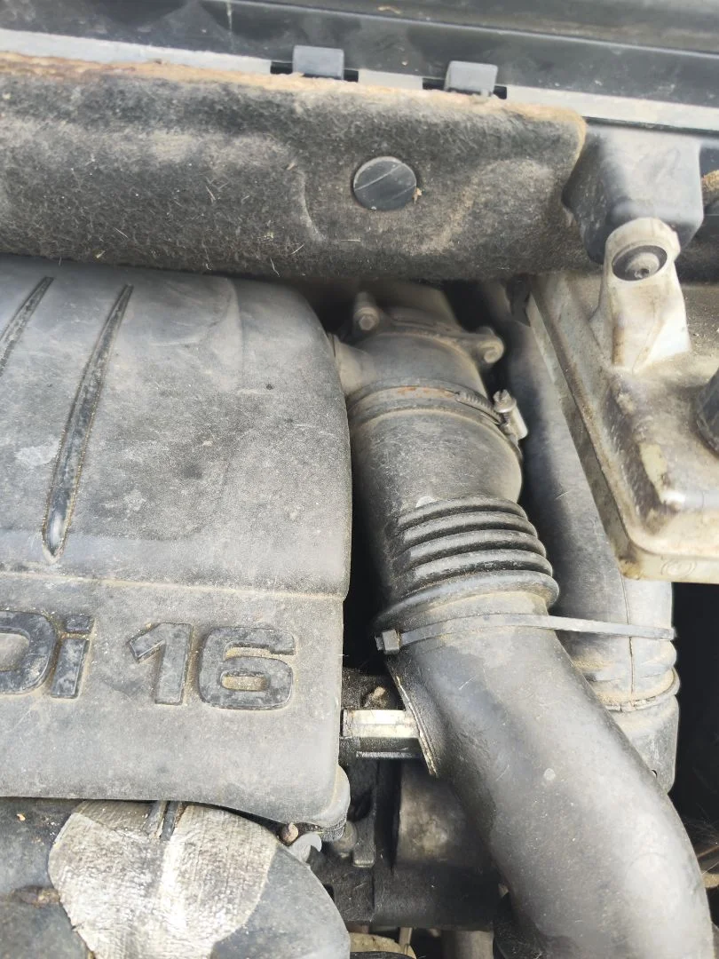Foto de CAJA FILTRO AIRE CITROEN BERLINGO FURGÓN 1.6 16V HDi FAP (90 CV / 66 KW) referencia 1420R7