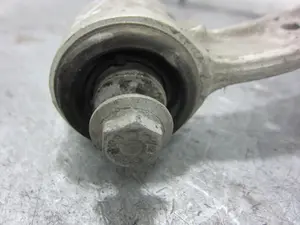 Foto de BRAZO SUSPENSION SUPERIOR DELANTERO DERECHO PORSCHE CAYENNE (TIPO 92A) referencia K195305 foto 4