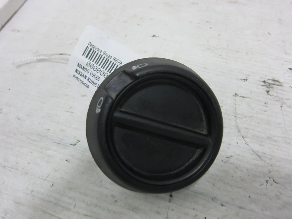 Foto de MANDO LUCES NISSAN KUBISTAR (X76) 1.5 dCi Turbodiesel CAT (82 CV / 60 KW) referencia 8200128509