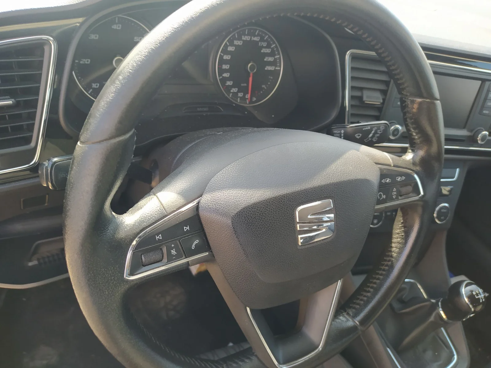 Foto de ANILLO AIRBAG SEAT LEON ST 5F8 1.6 TDI (105 CV / 77 KW)