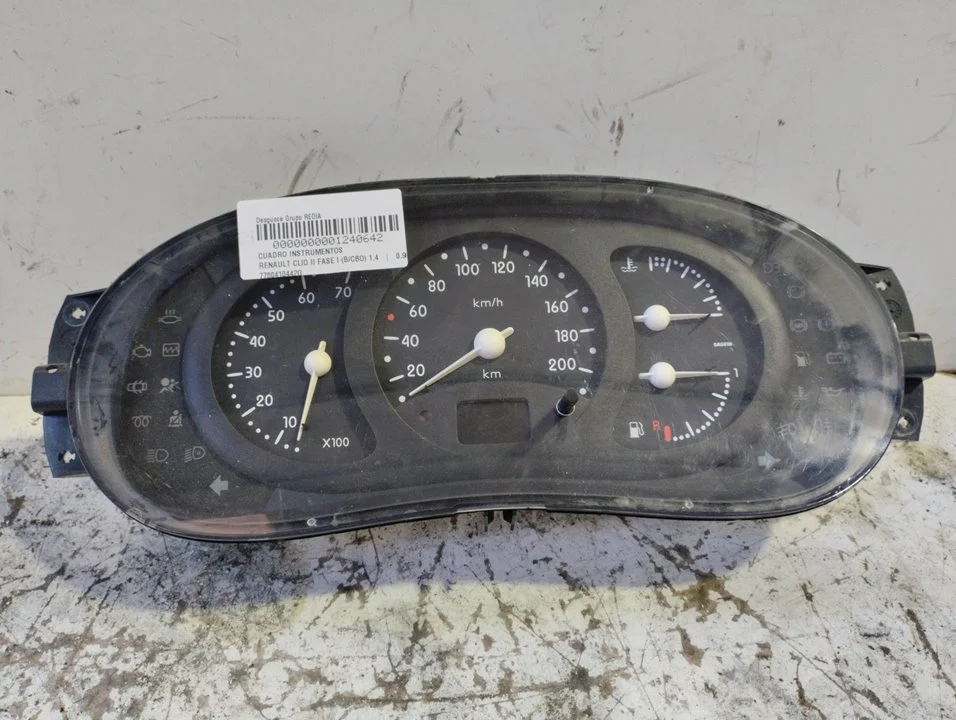 Foto de CUADRO INSTRUMENTOS RENAULT CLIO II FASE I (B/CB0) referencia 7700410442G