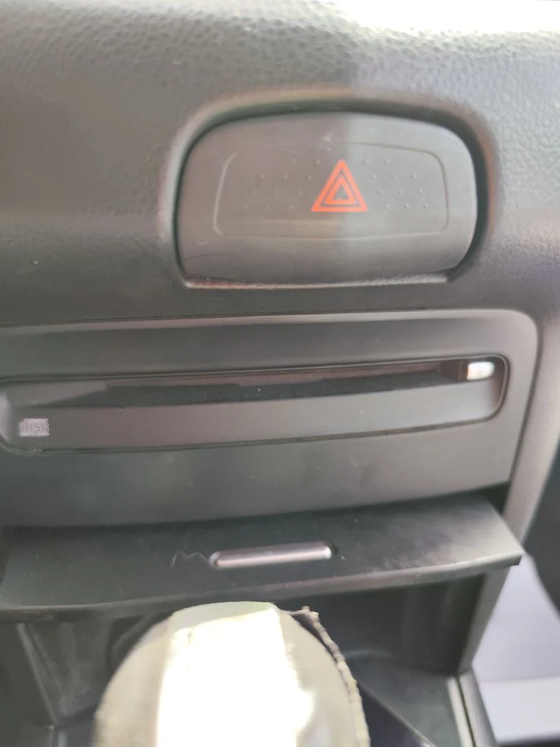 Foto de SISTEMA AUDIO / RADIO CD NISSAN PRIMERA BERLINA (P12) 1.9 16V Turbodiesel CAT (120 CV / 88 KW)