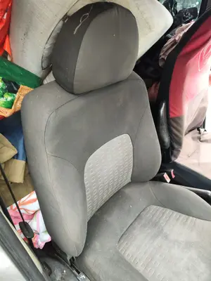 Foto de ASIENTO DELANTERO DERECHO FIAT I DOBLÒ (119) 1.9 JTD CAT (105 CV / 77 KW) foto 2