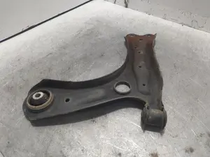 Foto de BRAZO SUSPENSION INFERIOR DELANTERO DERECHO SEAT IBIZA BERLINA (6J5) 1.2 TDI (75 CV / 55 KW) referencia 6R0407152F foto 2
