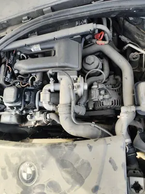 Foto de MOTOR COMPLETO BMW SERIE 1 BERLINA (E81/E87) 2.0 16V Diesel CAT (122 CV / 90 KW) referencia 204D4 foto 2